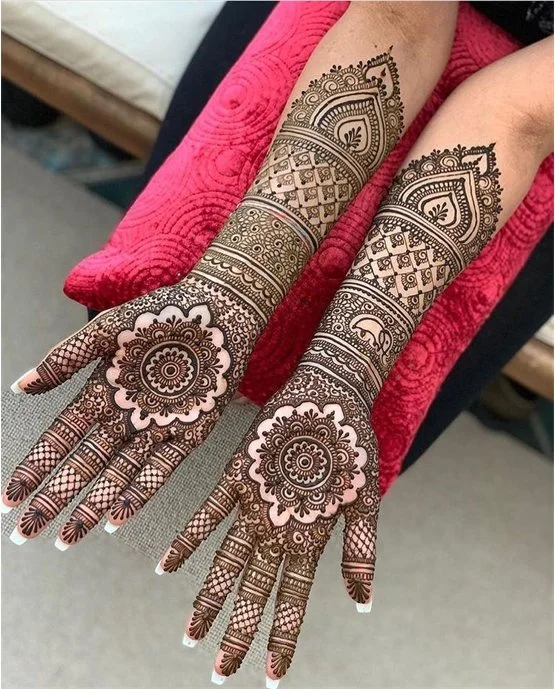 Stunning Overlay Touch Blending Into Modern Full Hand Mehndi Design